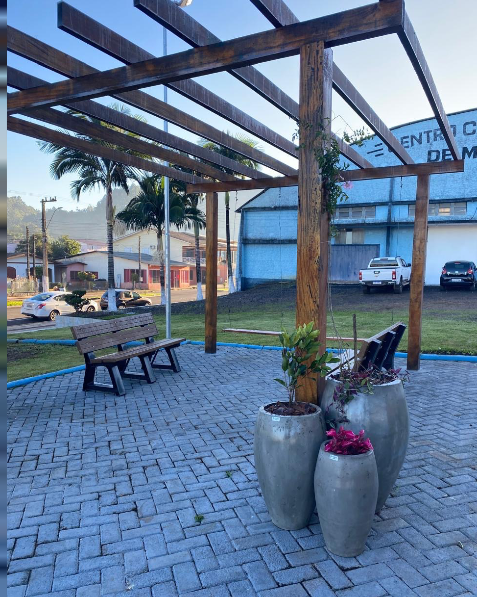 Praça municipal de Marema